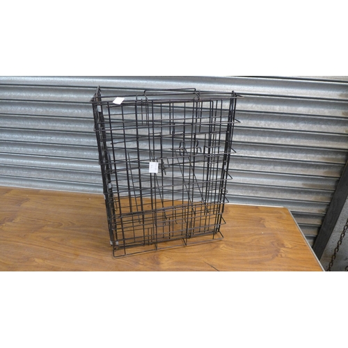 2325 - A folding metal pet cage