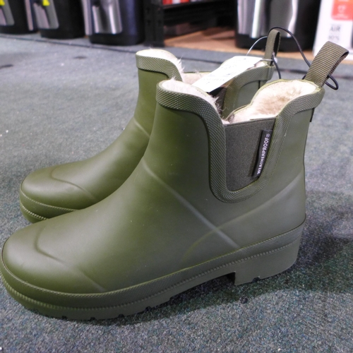 3061 - Pair of women's weatherproof olive green ankle boots/wellies - UK size 7 (No Box) * this lot is subj... 