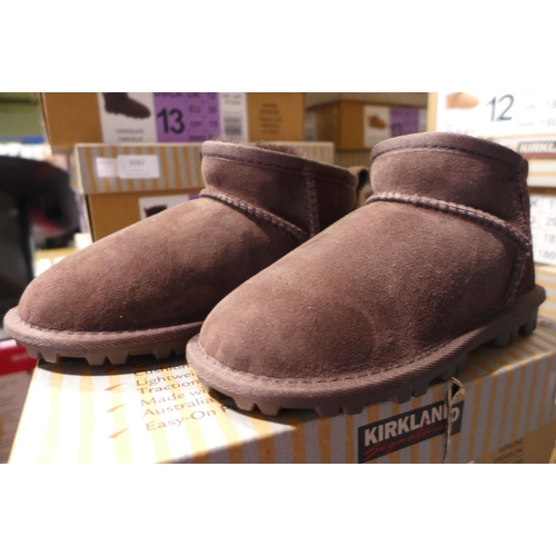 3071 - 2 Pairs of children's Kirkland Signature chocolate coloured Shearling boots - UK size C11 * this lot... 