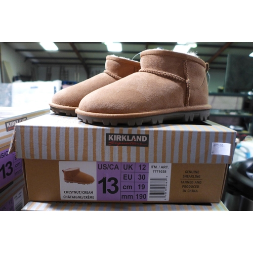 3074 - Pair of children's Kirkland Signature chestnut coloured Shearling boots - UK size C12 * this lot is ... 