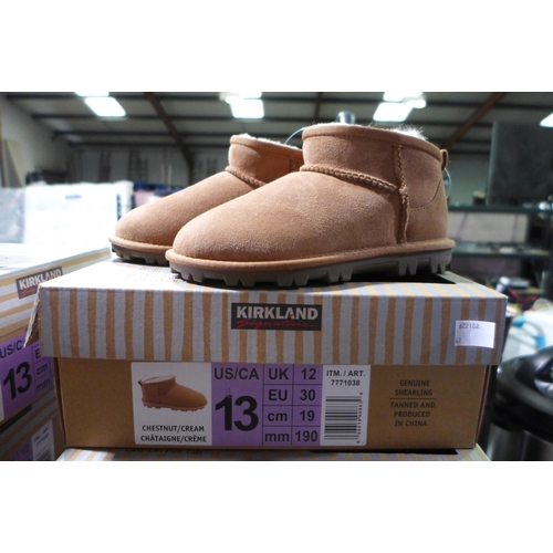 3079 - Pair of children's Kirkland Signature chestnut coloured Shearling boots - UK size C12 * this lot is ... 