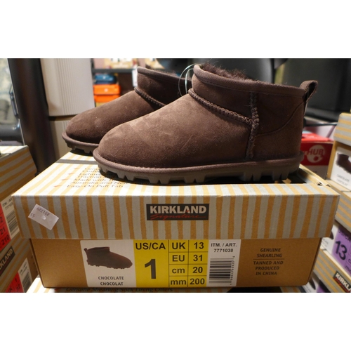 3087 - 2 Pairs of children's Kirkland Signature chocolate coloured Shearling boots - UK size C13 * this lot... 