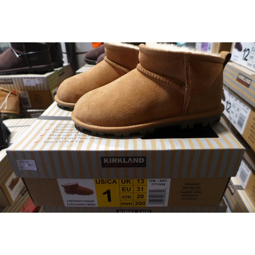 3094 - Pair of children's Kirkland Signature chestnut coloured Shearling boots - UK size C13 * this lot is ... 