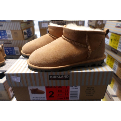 3101 - Pair of children's Kirkland Signature chestnut coloured Shearling boots - UK size C1 * this lot is s... 