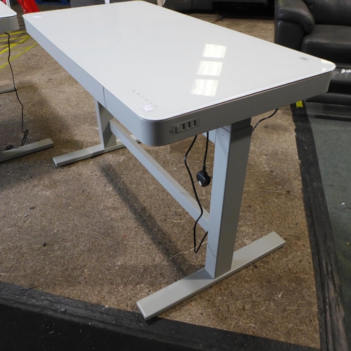 3110 - White Height adjustable Tech Desk , Original RRP £239.99 + VAT (320-1) *This lot is subject to VAT