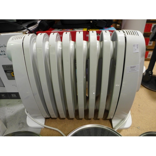 3127 - Delonghi Oil Filled Small radiator (320-122) *This lot is subject to VAT