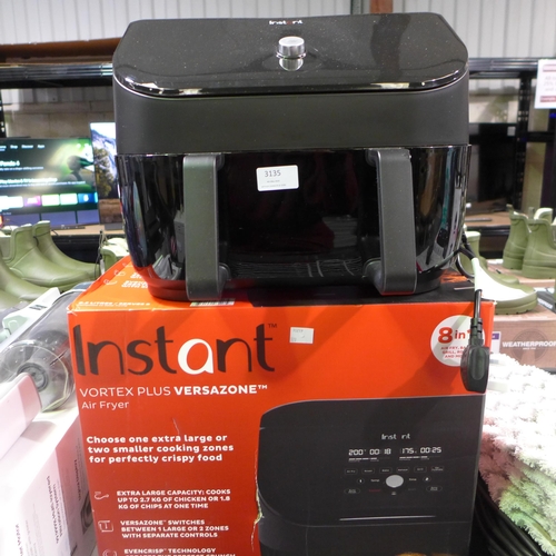 3135 - Instant Versazone 8-in-1 Air Fryer, Original RRP £137.49 + VAT (320-51) *This lot is subject to VAT