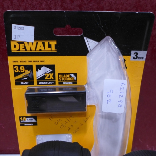 3160 - Dewalt Stanley Tape Measures And Blades    (317-245/902) *This lot is subject to VAT