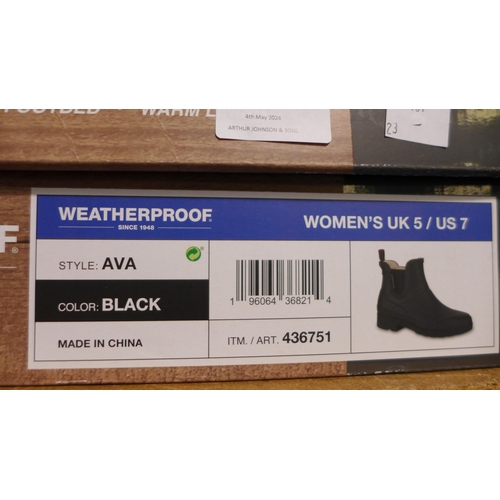 3220 - Pair of women's weatherproof black ankle boots / Wellies - size UK 5 * this lot is subject to VAT