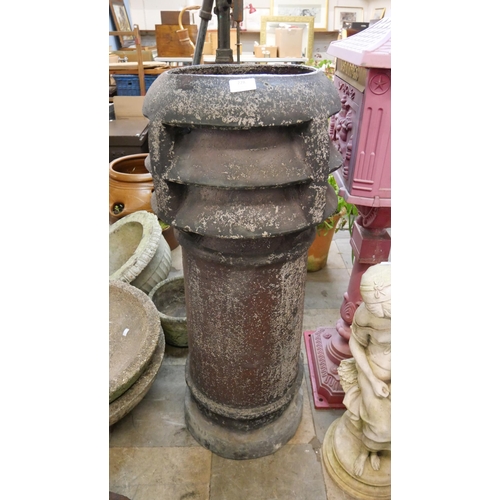 367 - A Victorian terracotta chimney-pot