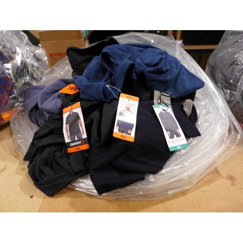 3268 - Assorted men's jumpers - various sizes/styles, etc. * this lot is subject to VAT