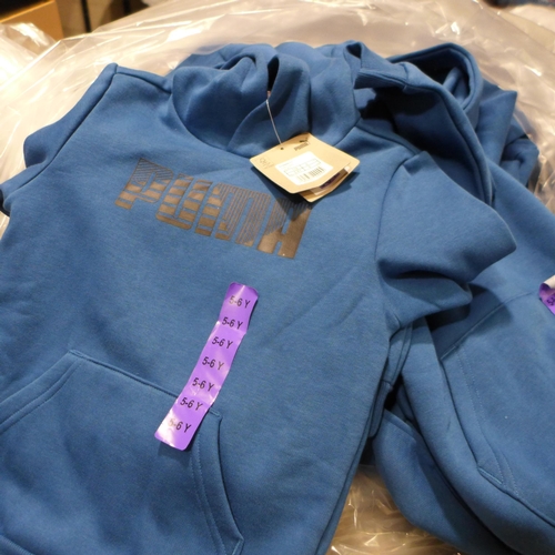 3272 - Quantity of children's blue Puma hoodies - mixed size * this lot is subject to VAT