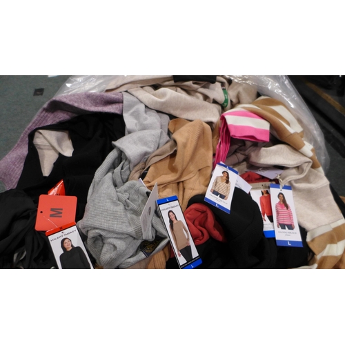 3282 - Assorted women's casual clothing - various sizes/styles, etc. * this lot is subject to VAT