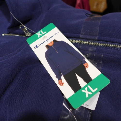 3292 - Women's two piece blue Champion Elite XL Tracksuit * this lot is subject to VAT