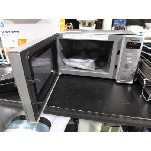 3319 - Panasonic Grill Microwave (Damaged Casing) - model no. nn-Gd37Hs, Original RRP £129.99 + VAT (320-66... 