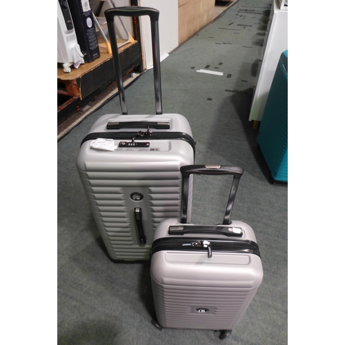 3332 - Delsey 2 Piece Silver Trunk Set  , Original RRP £119.99 + VAT (320-96) *This lot is subject to VAT