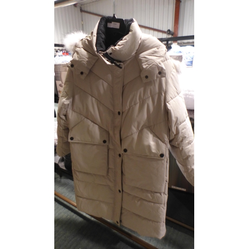 Women's light grey coloured DKNY hooded coat - size XL * this lot is ...