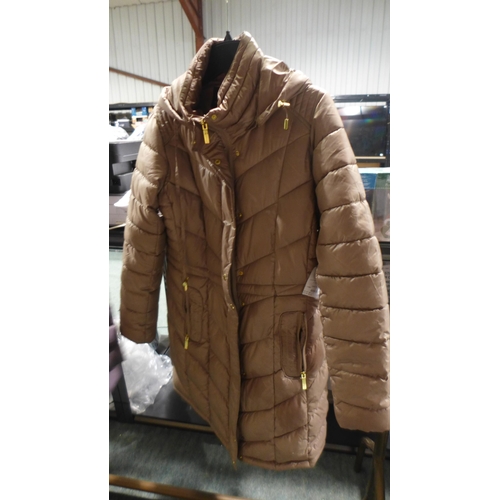 3345 - Two women's hooded coats - sizes M & XXL - mixed colours * this lot is subject to VAT