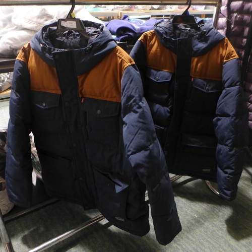 3347 - Two men's hooded Levi coats - both size XL * this lot is subject to VAT