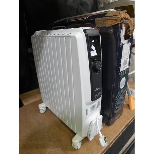 3369 - Dragon 4 Pro Delonghi Oil Filled Radiator - Model Trdx41025E  (320-133) *This lot is subject to VAT