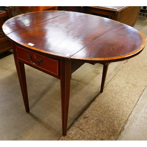 288 - A George III mahogany and satinwood crossbanded Pembroke table