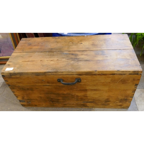 357 - A pine crate containing collection of Meccano