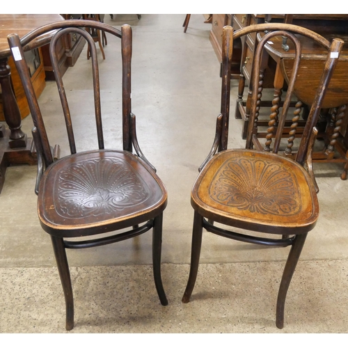 233 - A pair of early 20th Century beech bentwood chairs