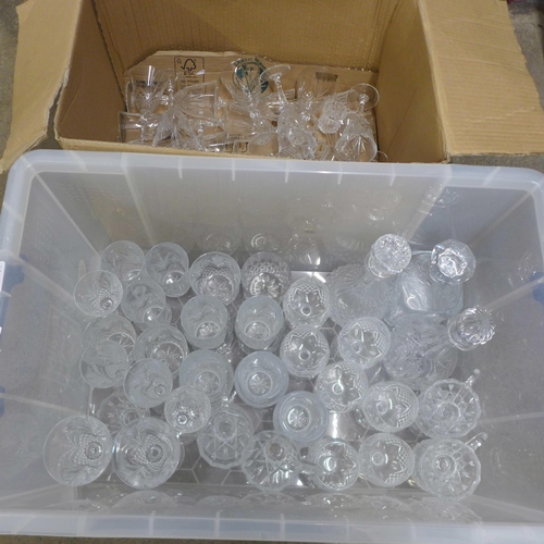 1092 - A box of mixed crystal drinking glasses, three decanters and a box of mixed wine and champagne glass... 