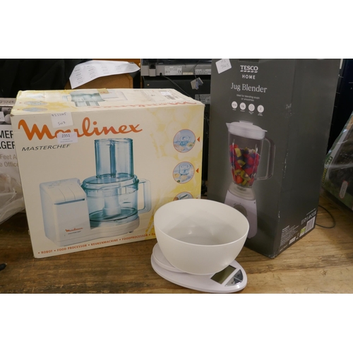 2351 - A Tesco 1.5ltr jug blender, a Moulinex Masterchef kitchen blender and a set of Salter kitchen scales