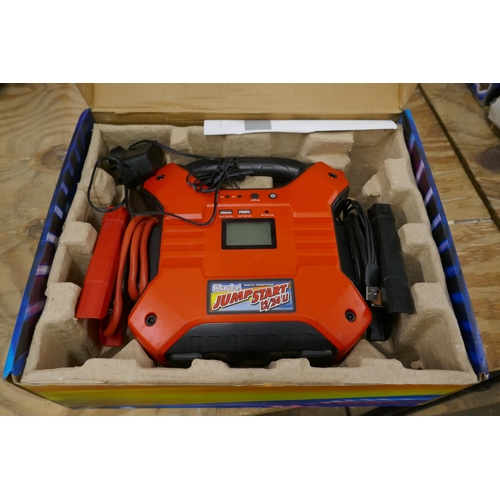 2367 - A Clarke Jump Start 12/24 Li multi function heavy duty car jump start and device charger (7783) * th... 