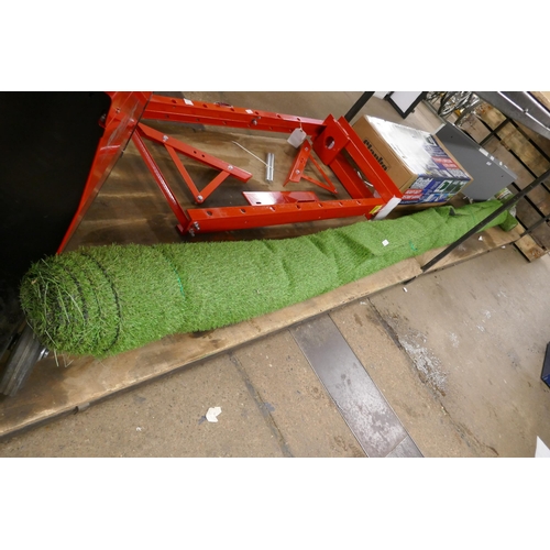 2377 - 4 x 4m roll of artificial grass