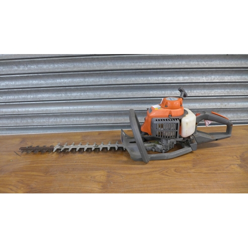 2218 - A Husqvarna 123HD60 petrol hedge cutter - W