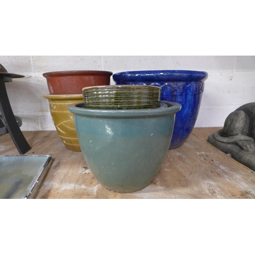 2235 - 6 assorted glazed planters