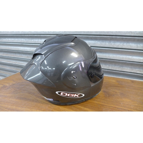 2288 - A Kiwi K.System motorcycle helmet and an OGK Aeroblade motorcycle helmet