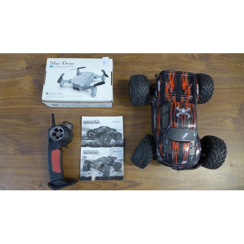 2292 - A Xinlehong Toys IPX4 waterproof full proportion high speed monster truck remote control car and Yil... 