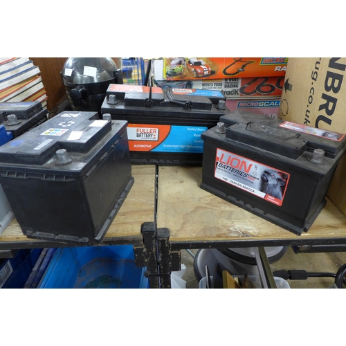 2316 - A Fuller battery CA-CA Technology 019 890 CCA (SAE) 9S AL automotive battery, A Lion batteries 100 7... 