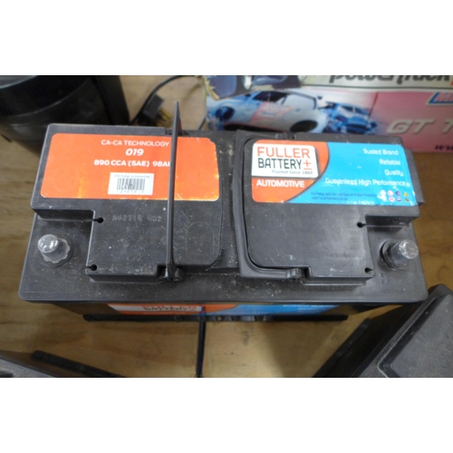 2316 - A Fuller battery CA-CA Technology 019 890 CCA (SAE) 9S AL automotive battery, A Lion batteries 100 7... 