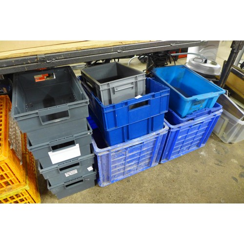 2335 - 11 Assorted heavy duty plastic storage boxes