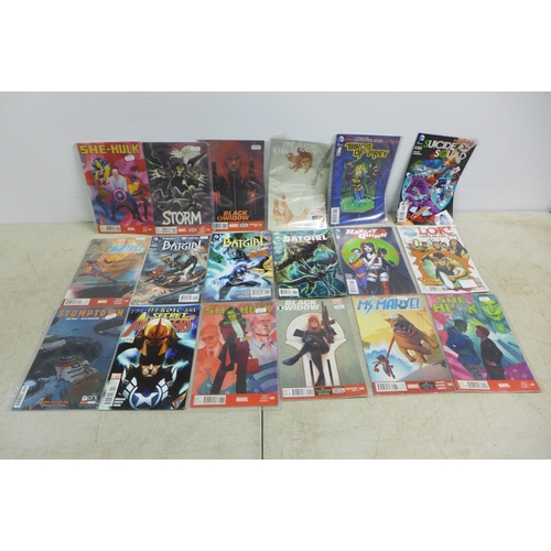 2083 - A collection of approximately 50 comics featuring mainly Marvel and other Super Hero comics