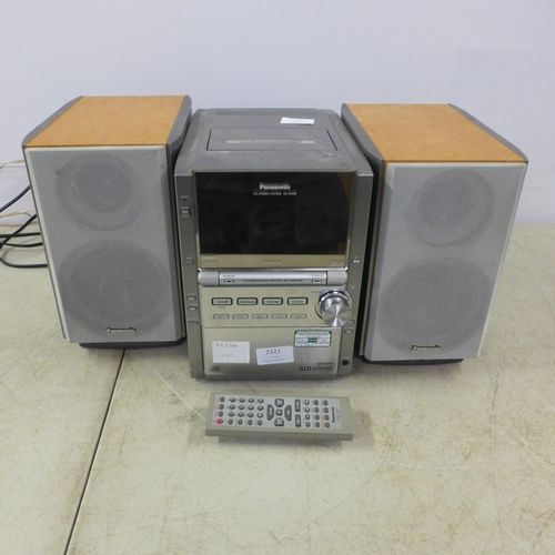 2121 - A Panasonic SA-PM28 mini CD stereo hi-fi system with 5 CD changer