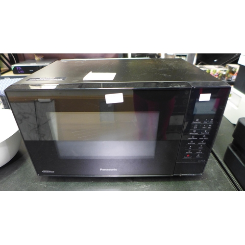 3372 - Panasonic Combi microwave - Model Nn-Ct56Jbbpq , original RRP £164.99 + VAT (321-218) *This lot is s... 