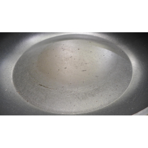 3379 - Kitchenaid Fry Pans (321-40) *This lot is subject to VAT