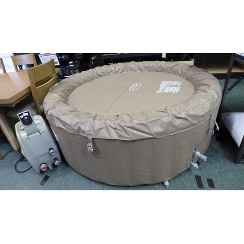 3387 - Lay-Z-Spa Inflatable Hot Tub With Cover , original RRP £329.99 + VAT (321-304) *This lot is subject ... 