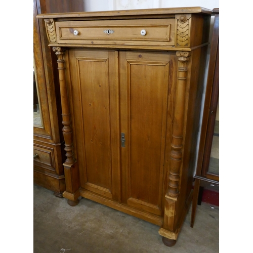 112 - A 19th Century French pine cupboard