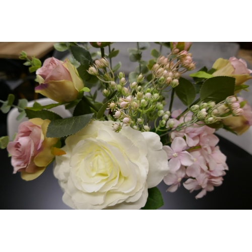 1349A - A Rose and Hydrangea arrangement in a glass vase, H 60cms (50657315)   #