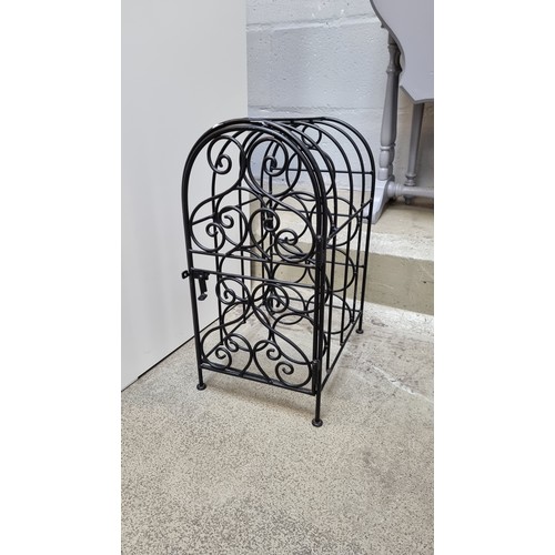 1562A - A metal wine rack