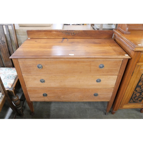 245 - A early 20th Century style beech chest of drawers