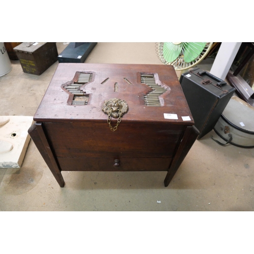 299 - A mahogany sewing box