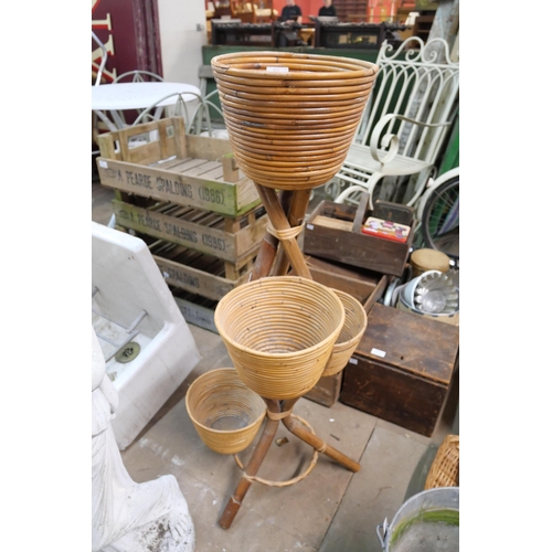 311 - A bamboo planter