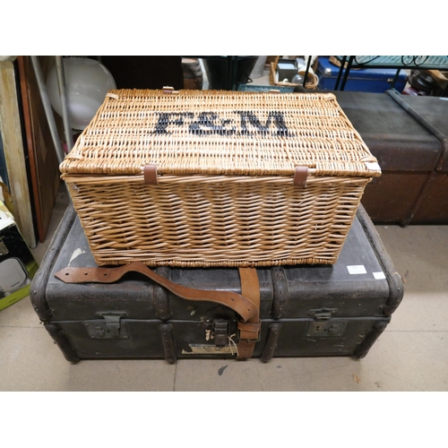 318 - A steamer trunk and a Fortnum & Mason wicker basket